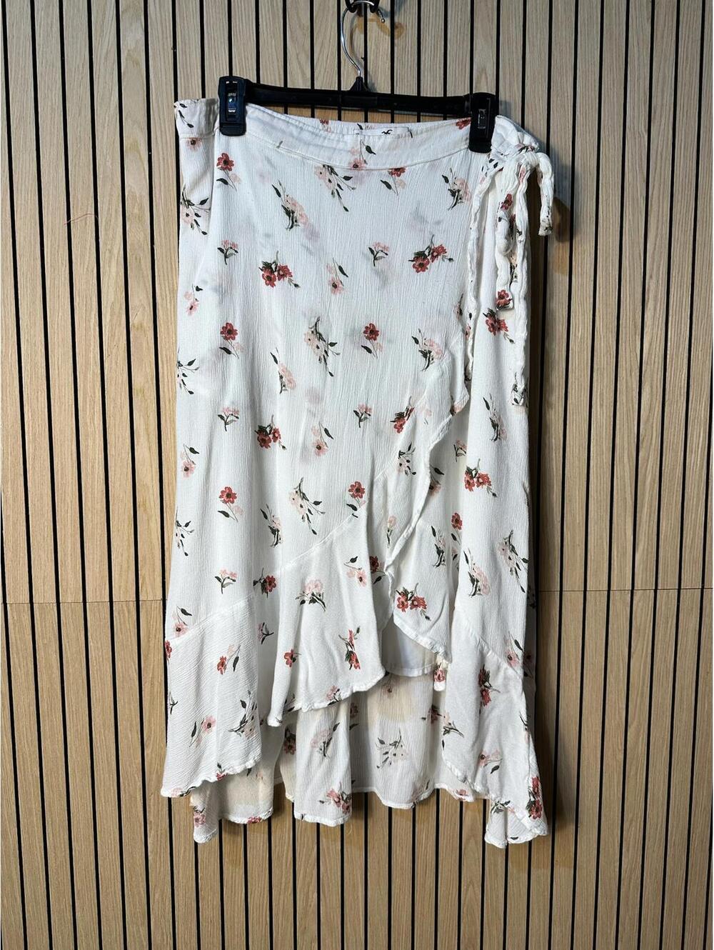 009 Hollister Ultra High-Rise Floral Maxi Skirt (XL, Floral, EUC)